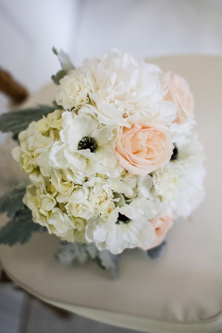 Neutral Bridal Bouquet