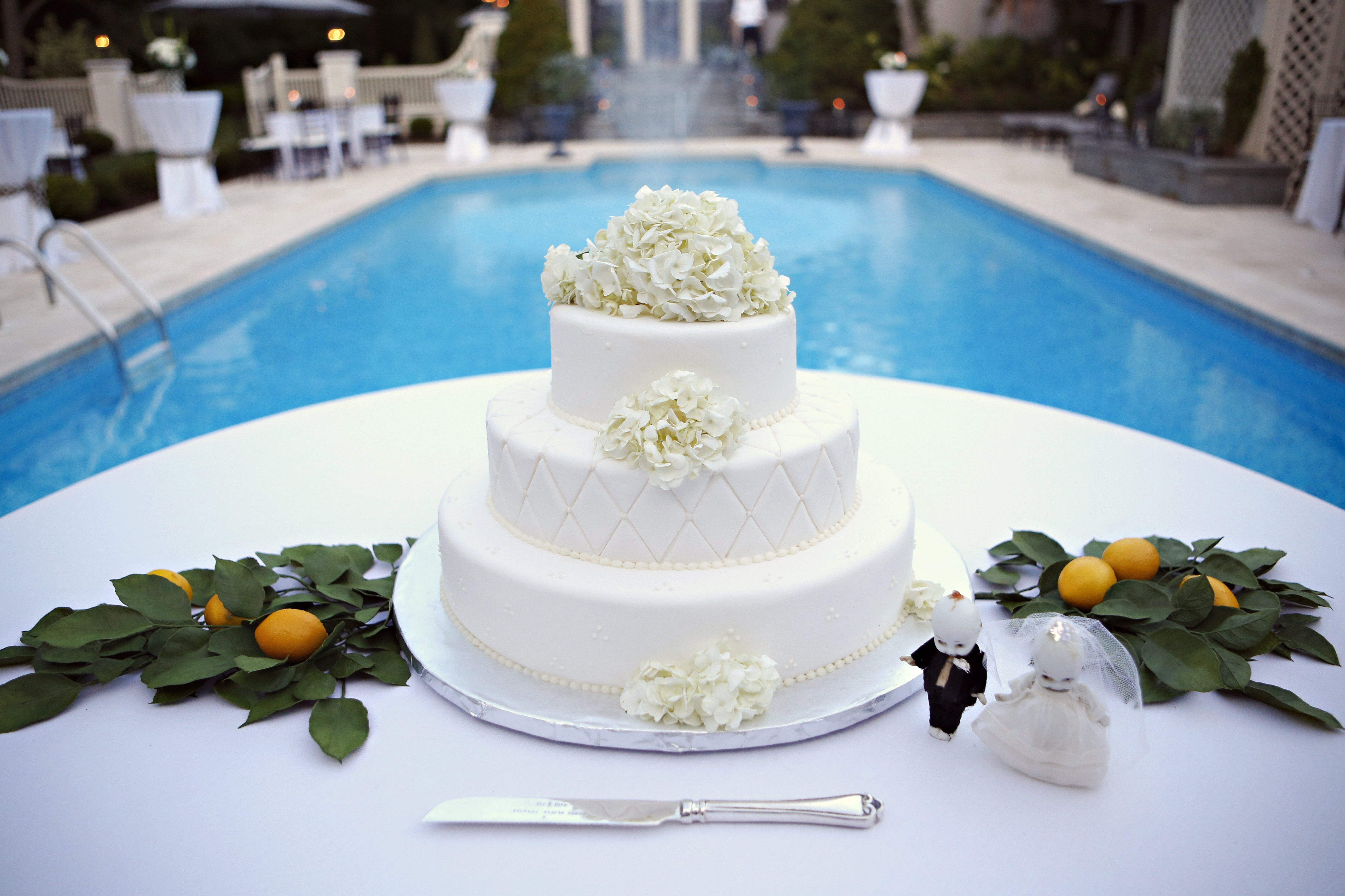 Hydrangea Wedding Cake