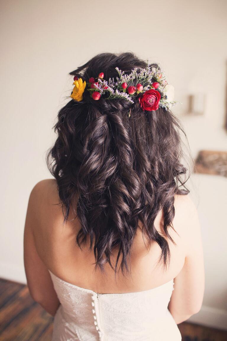 Resultado de imagen de wedding hairstyles flowers