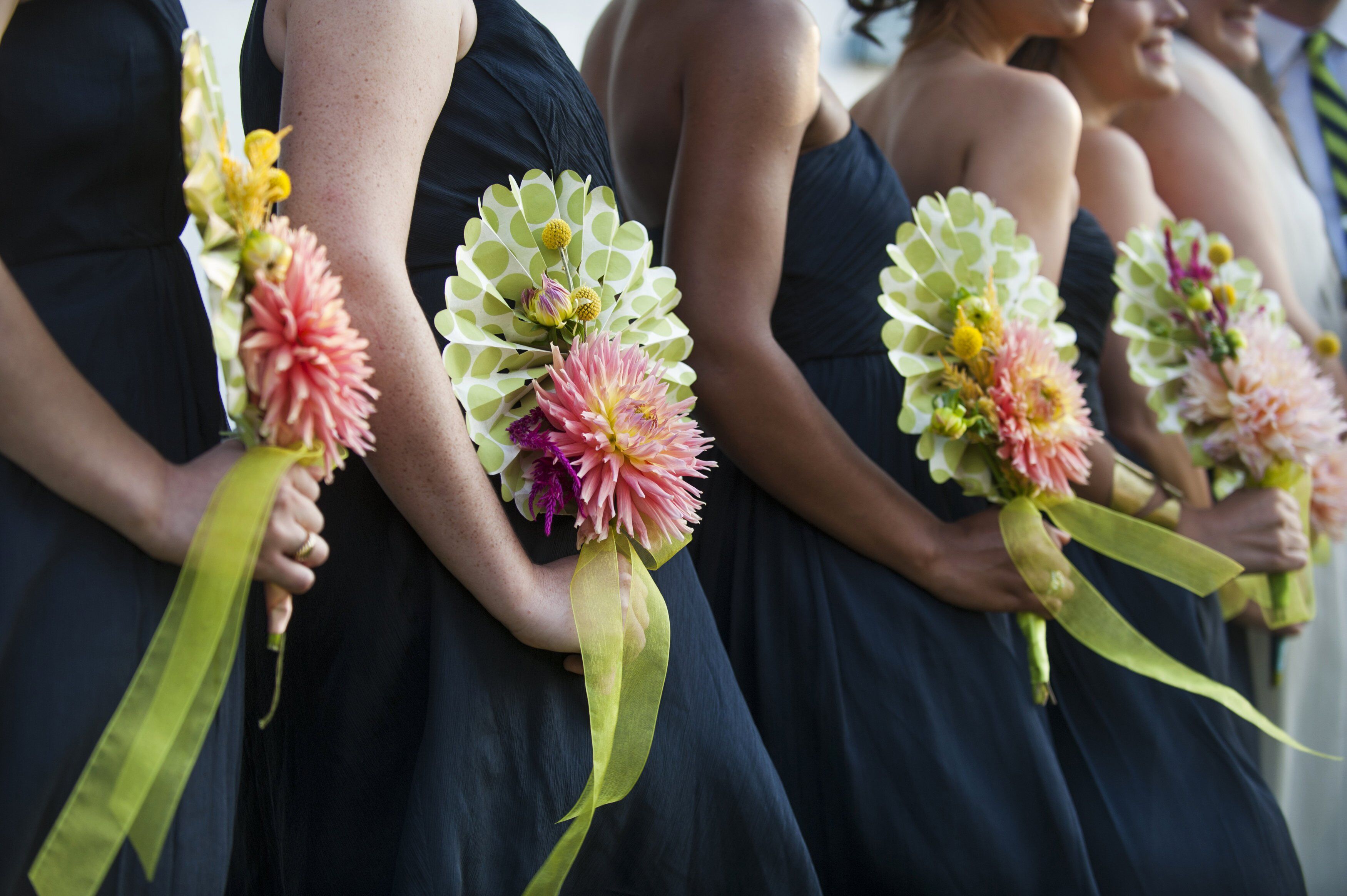 bridesmaids with bouquets