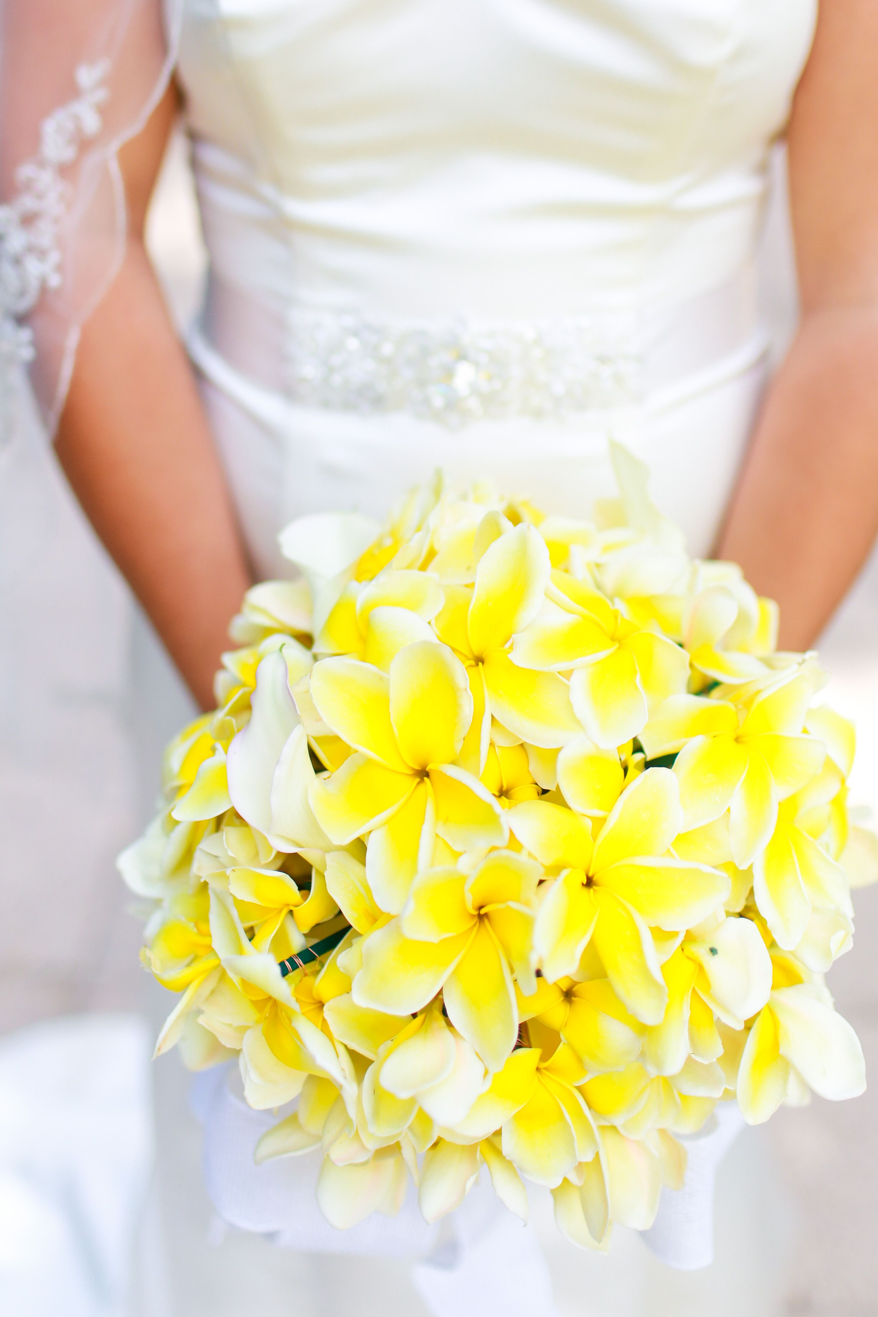 yellow calla lily bouquet