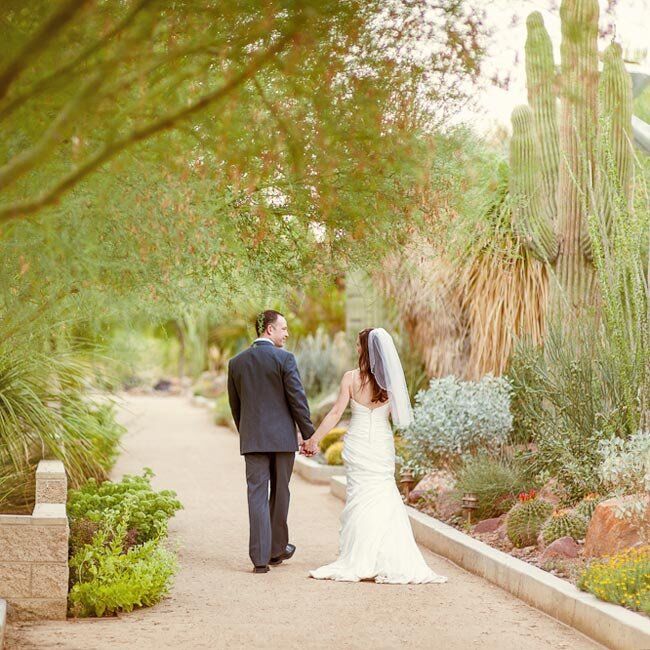 A Casual  Outdoor Wedding  in Las  Vegas  NV