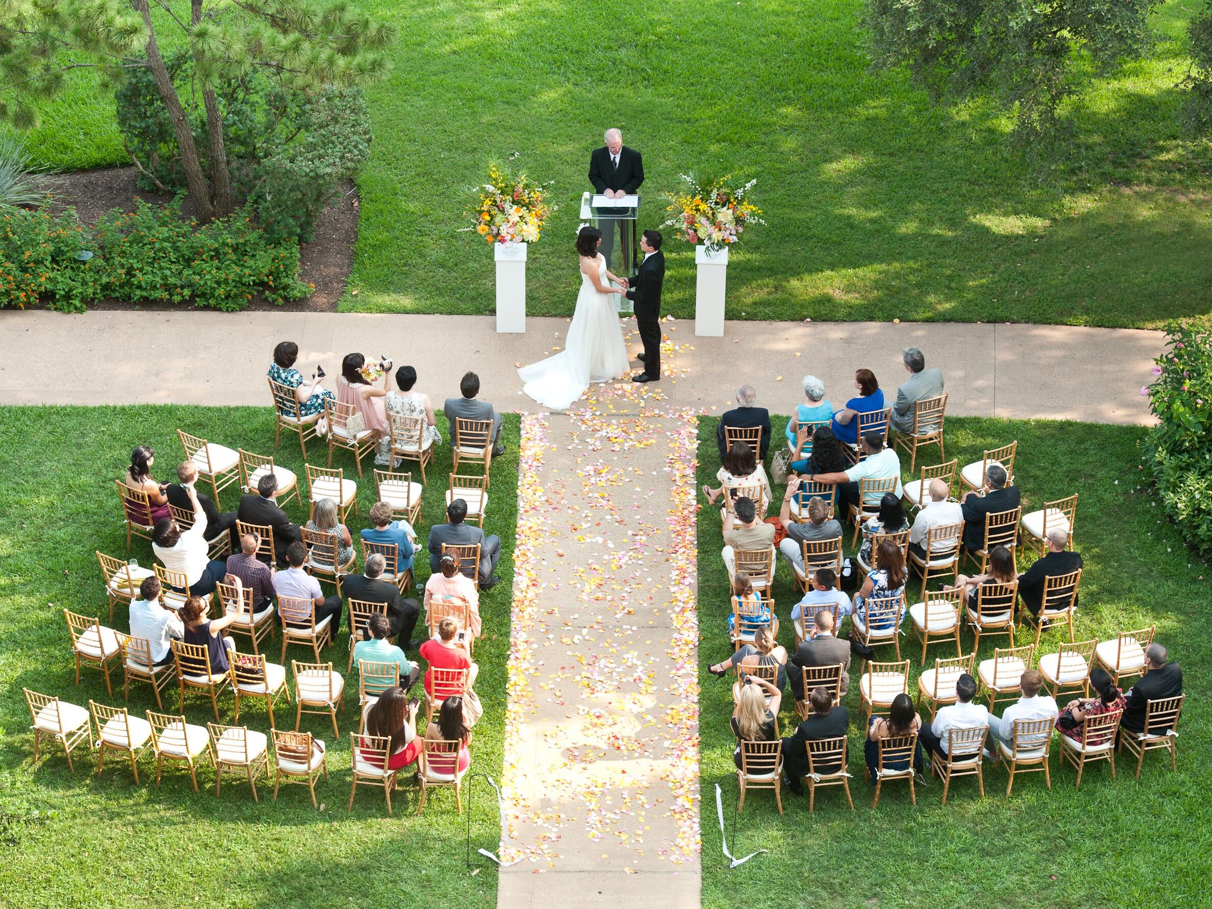 Simple Wedding Ideas For A Small Wedding