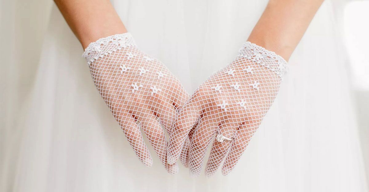 18" Ivory Bridal Embroidered Pearls Wedding Fingerless Gloves 