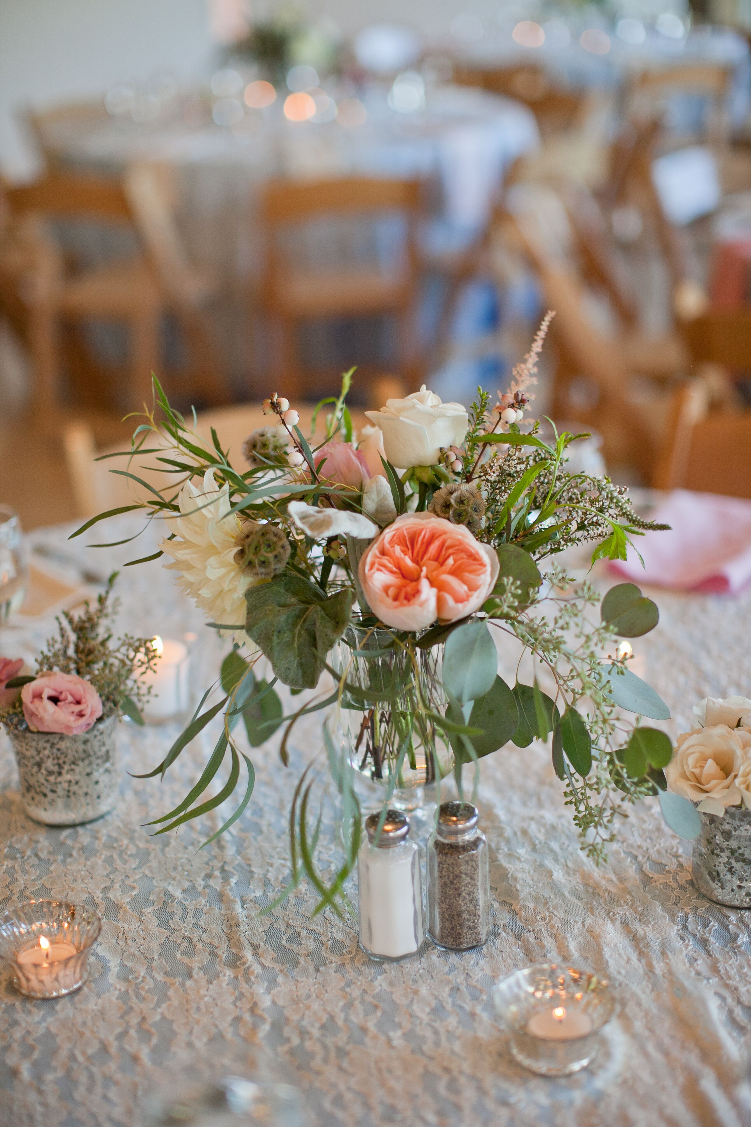 Peach Garden Rose, Dahlia Centerpieces