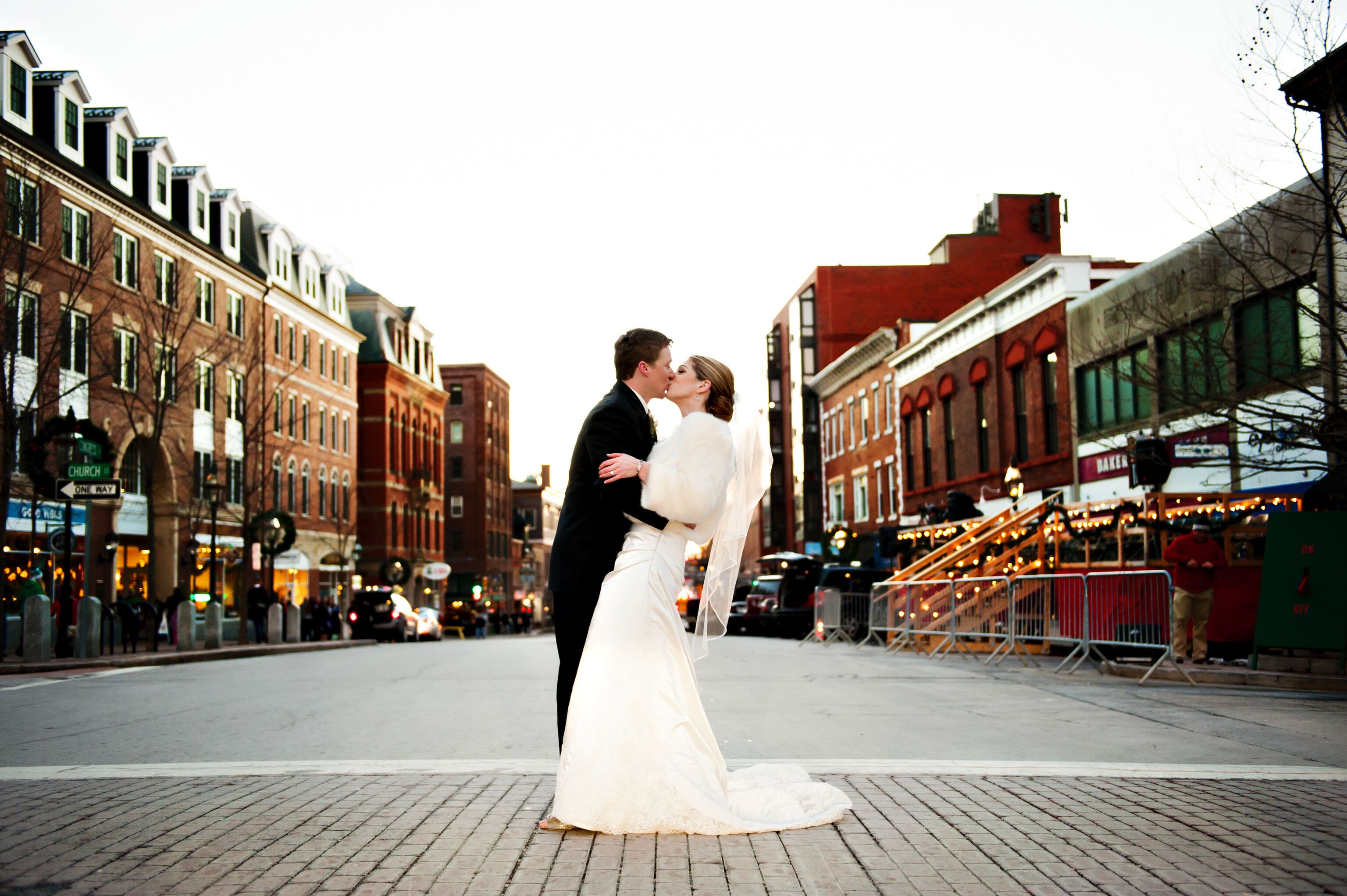 An Elegant Winter Wedding  at Portsmouth  Harbor Events 