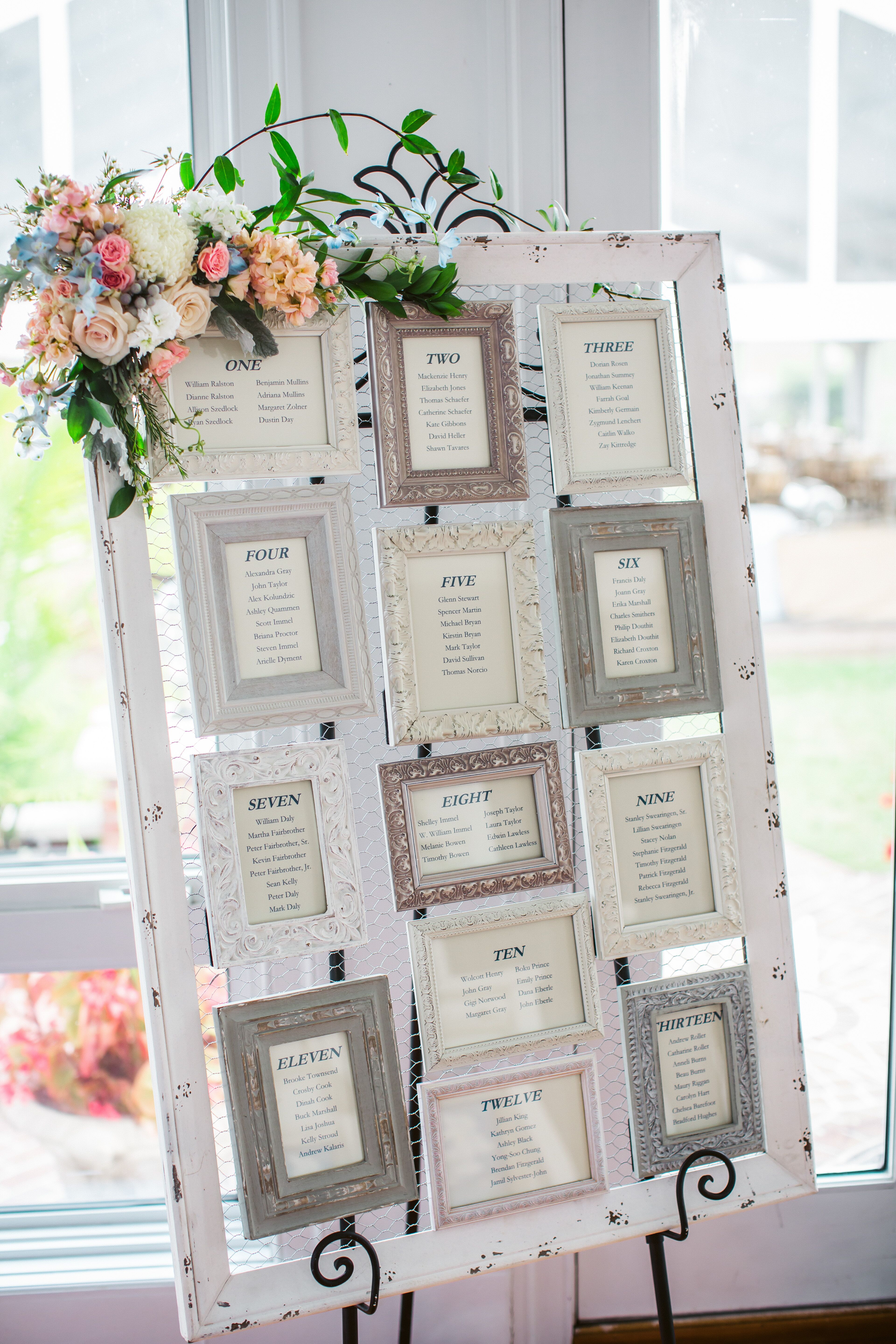 vintage-picture-frame-seating-chart