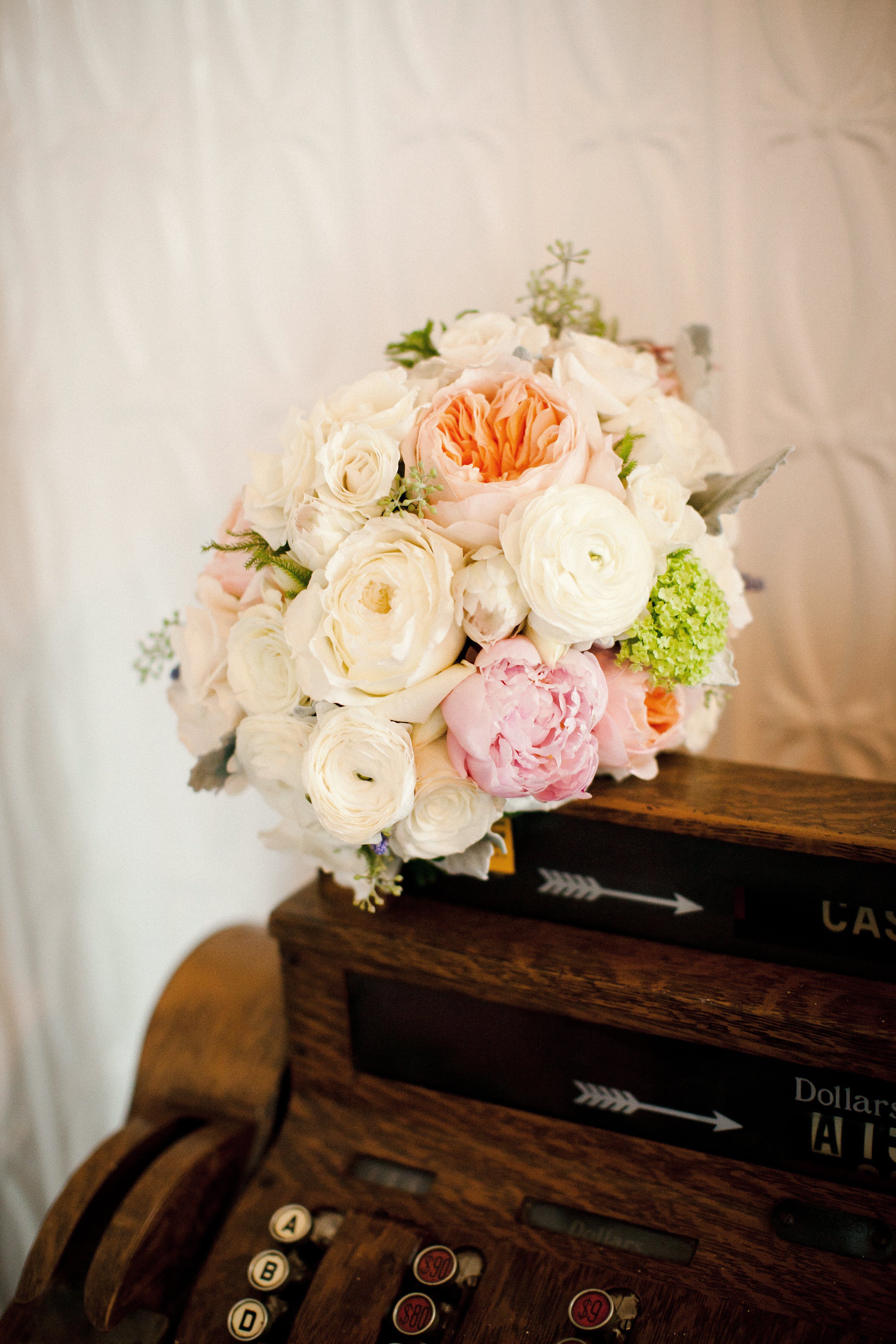 Neutral Bridal Bouquet