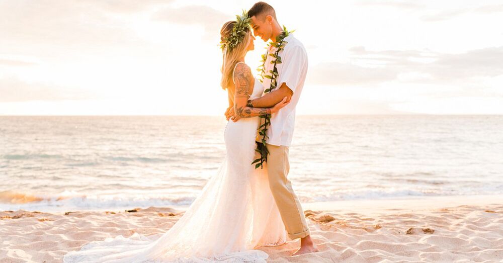 hawaiian wedding clothes