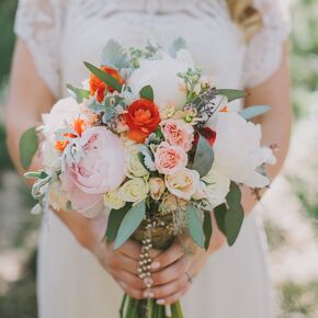 Rustic White Wedding Cake Topped with Foxes