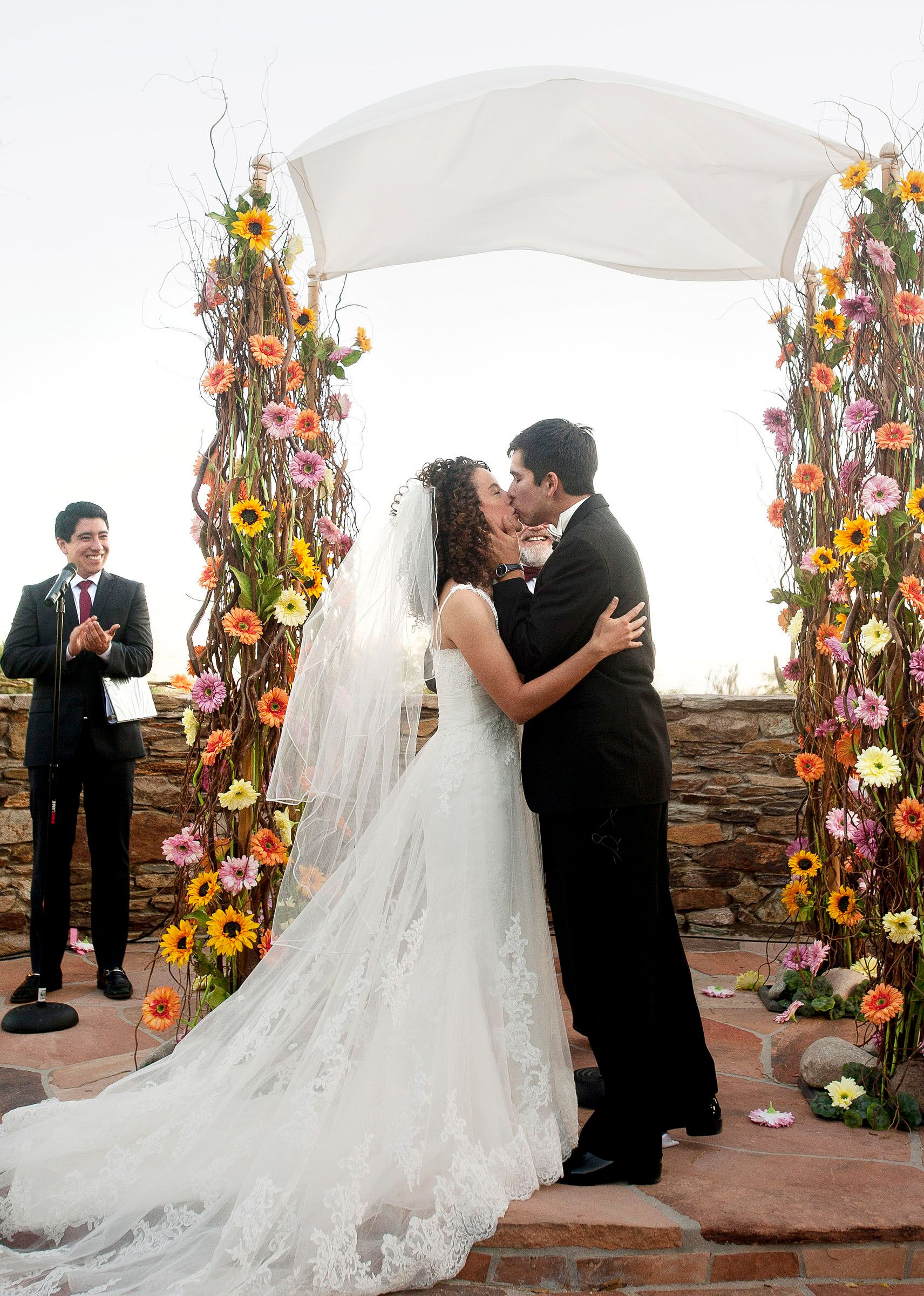 Mexican and Jewish Wedding Ceremony Traditions in Arizona