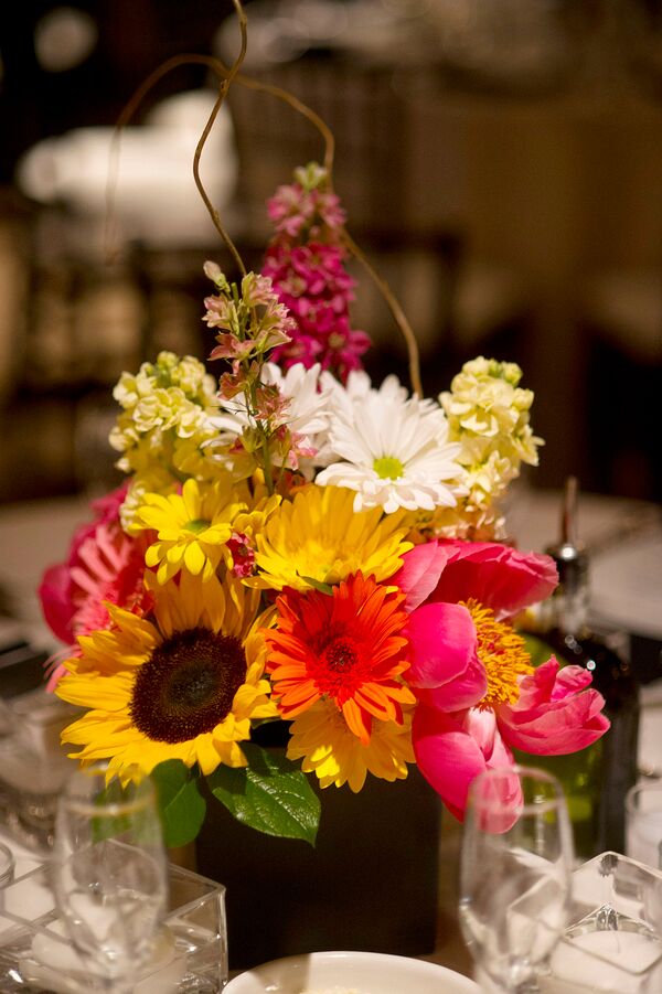 Pink and Peach Bouquet With Peonies and Daisies