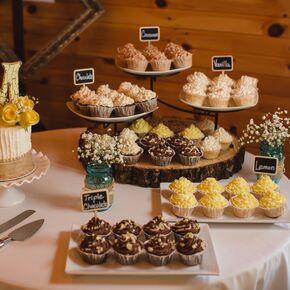 Baby's Breath Mason Jar Centerpieces