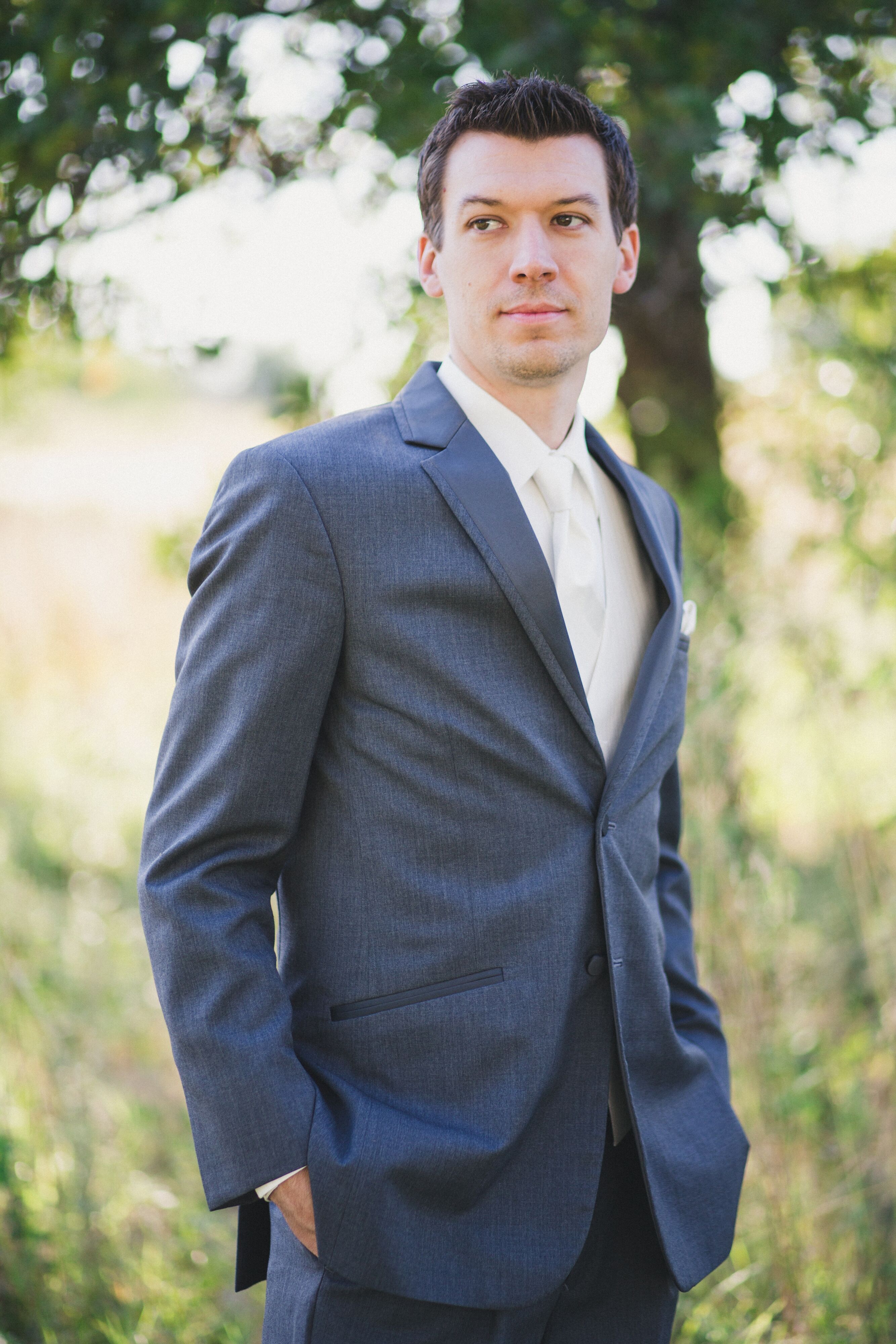 Dark Gray Groom s Suit with White Tie