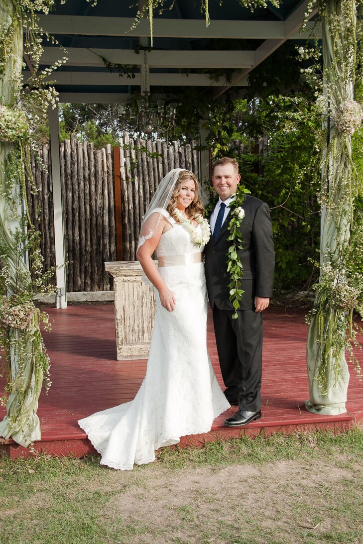 A Shabby-Chic Vintage Wedding at Star Hill Ranch in