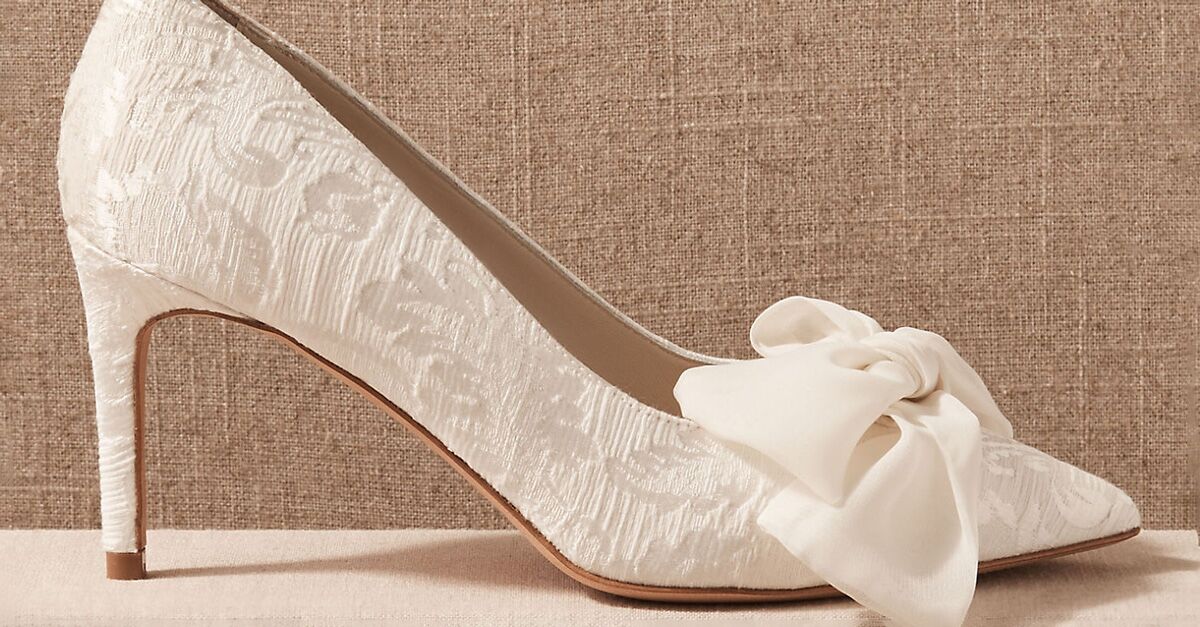 Women's White Lace Pearl flowers pumps Banquet stilettos high heel wedding shoes 