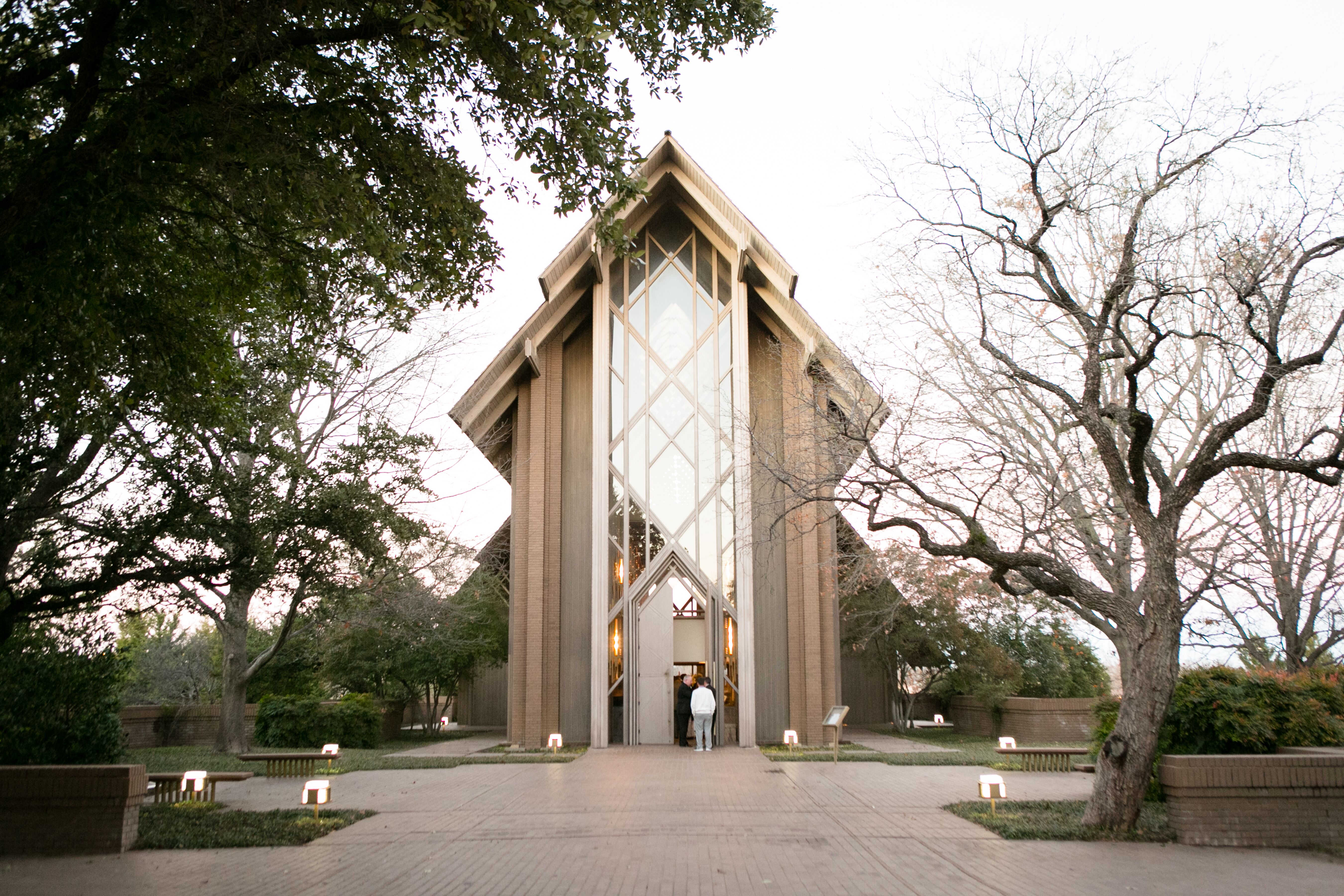 Wedding Ceremony at Marty Leonard Chapel in Fort Worth, Texas