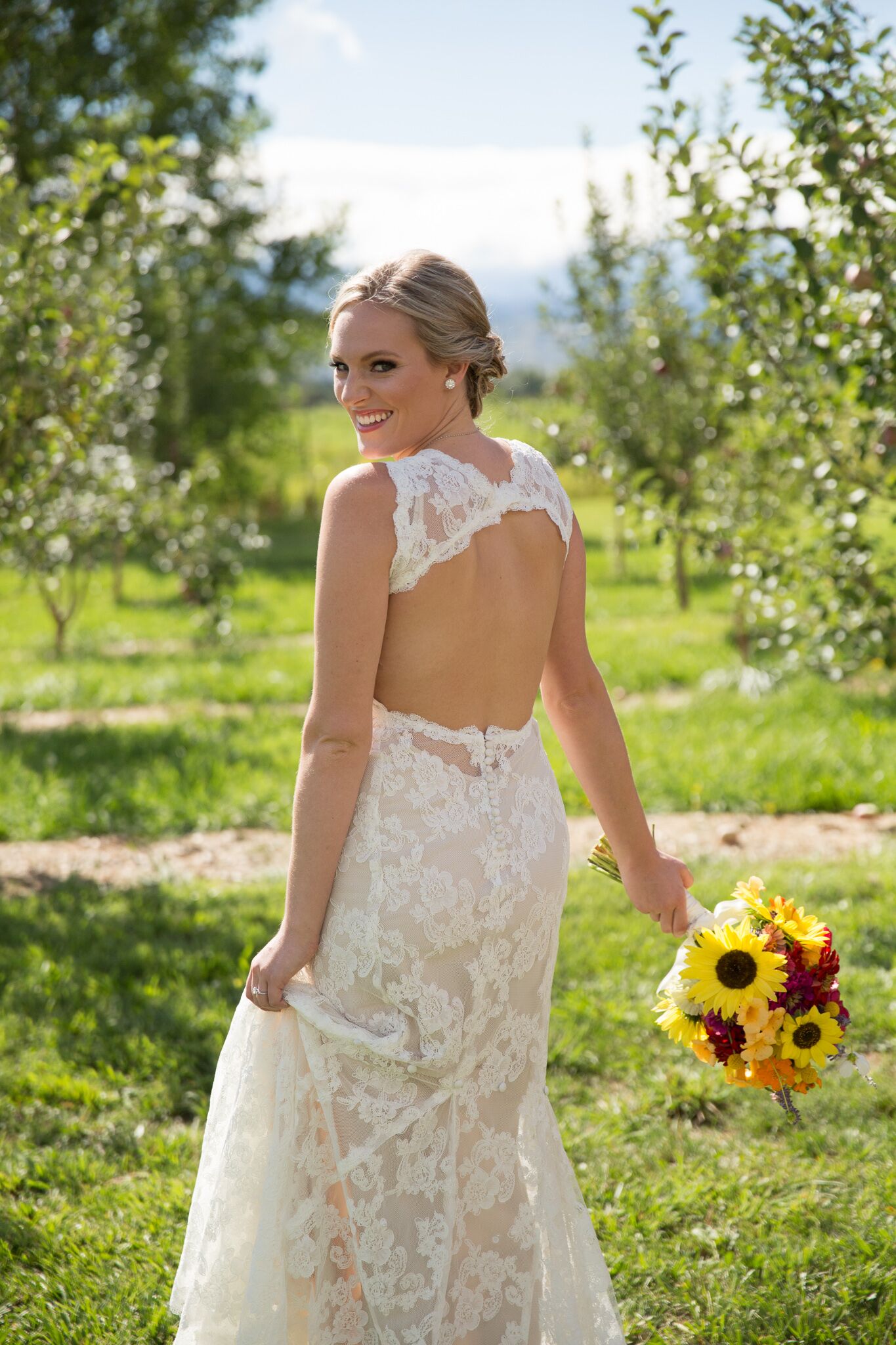 Keyhole Back Lace Wedding Dress