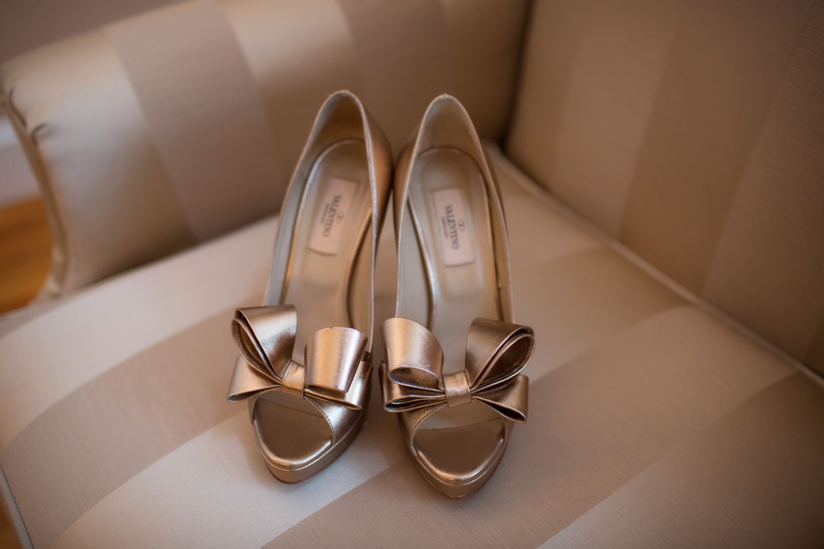 Valentino bow store pumps wedding