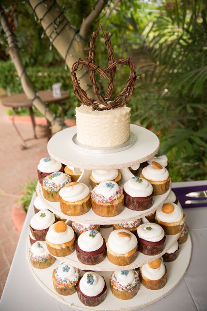 rustic cupcake wedding cakes