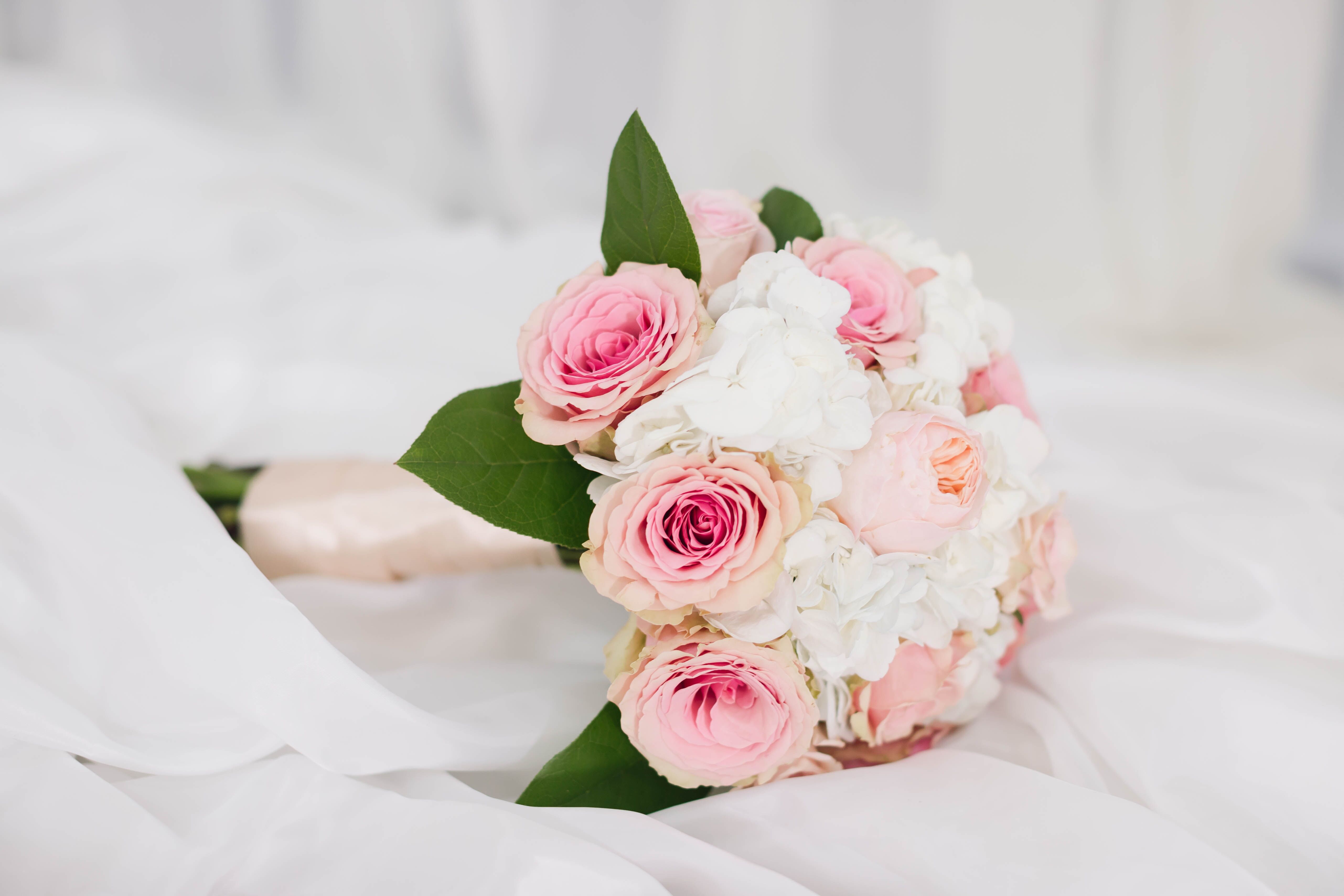 Classic Pink Rose Bouquet with Satin Wrap