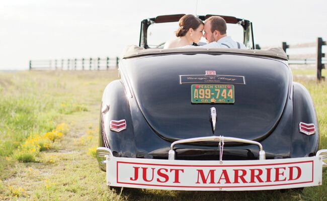 wedding car/ Kaitie Bryant Photography / The Knot blog
