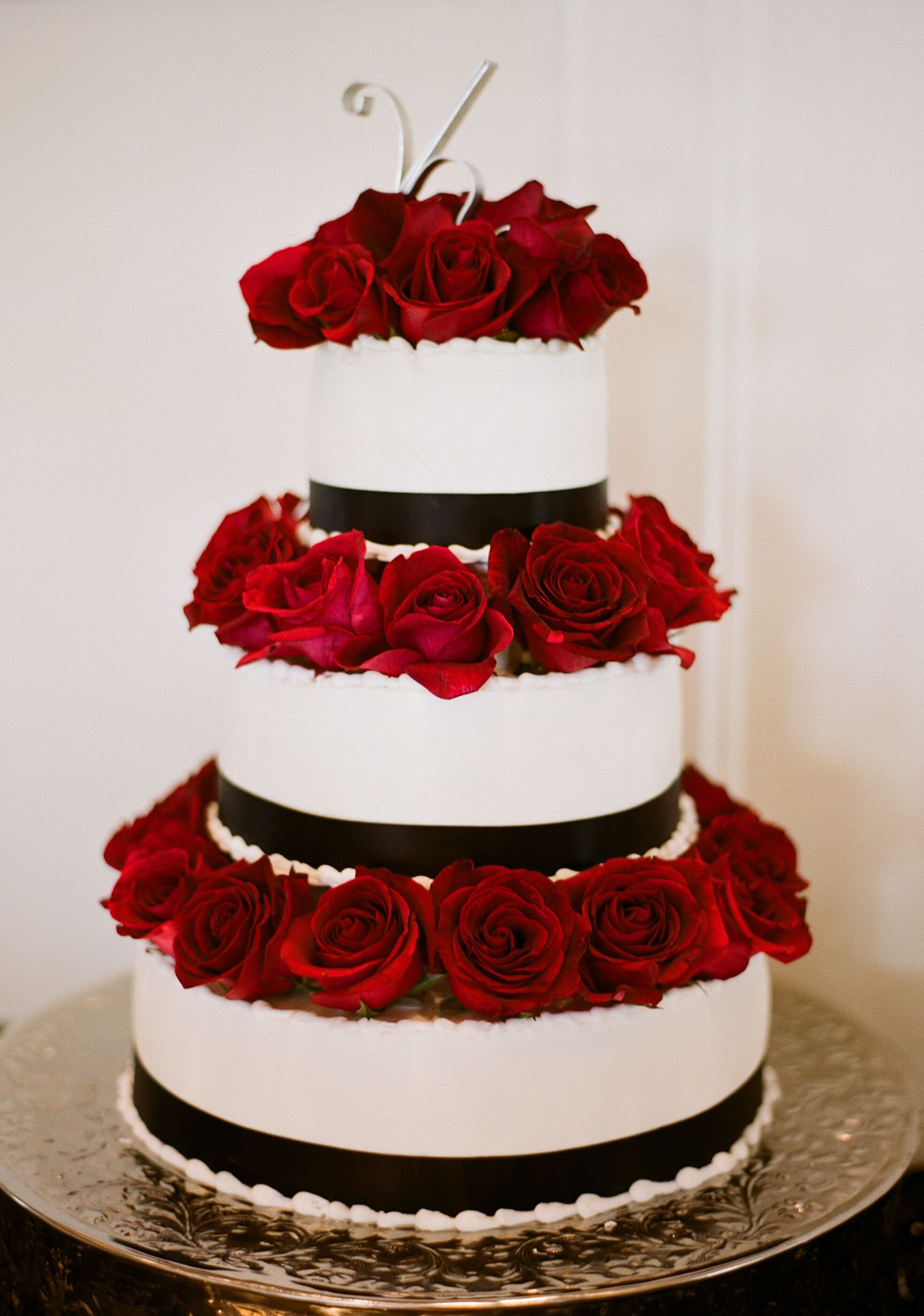 Black and White Wedding Cake With Red Roses 
