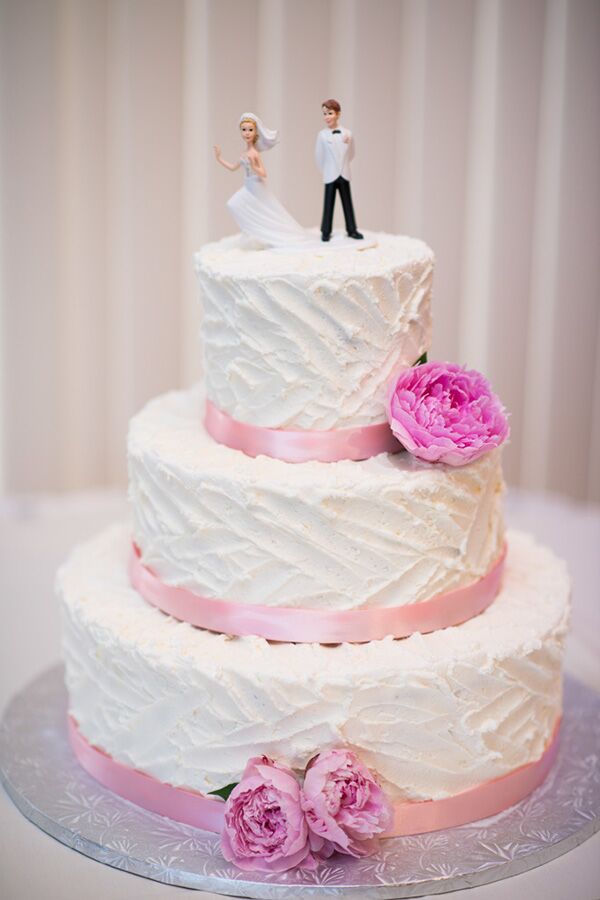 Ivory Wedding Cake, Pink Accents