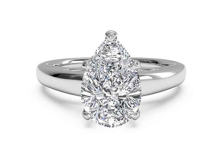 Gorgeous Pear-Shaped Engagement Rings