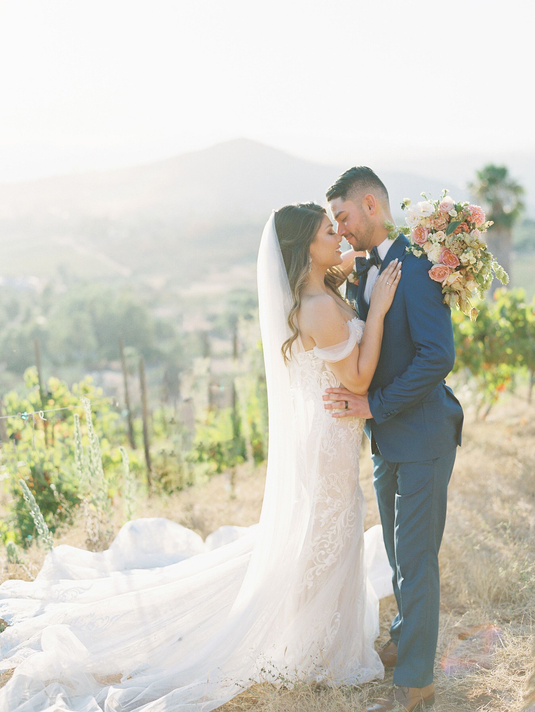 Pizza and Champagne Gave This Wedding at Cordiano Winery in Escondido ...