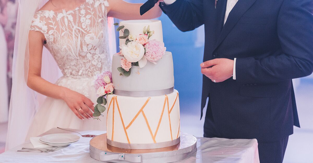 The Best Cake Flavors A Comprehensive List For Your Wedding