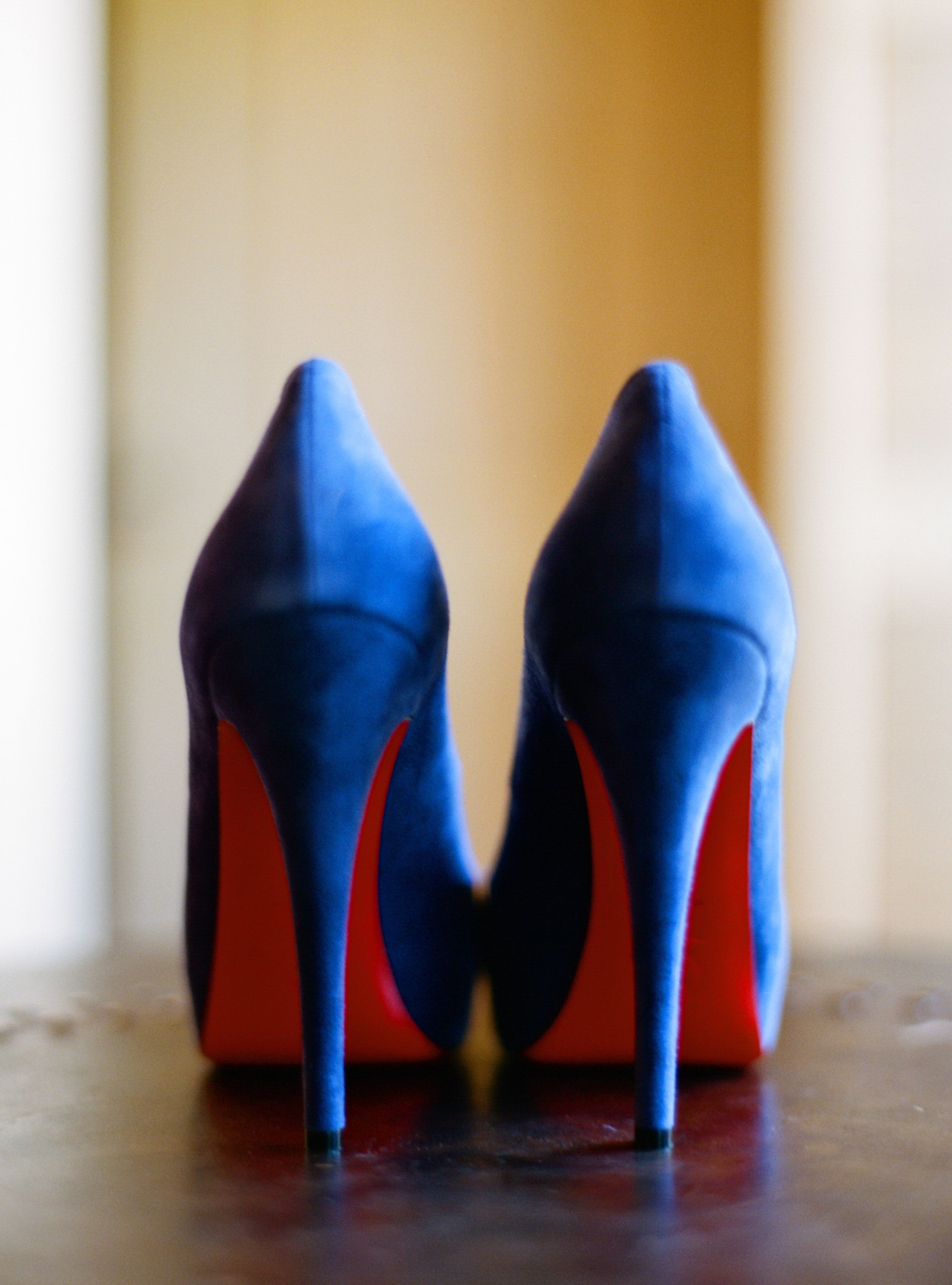 Blue red hot sale bottom heels