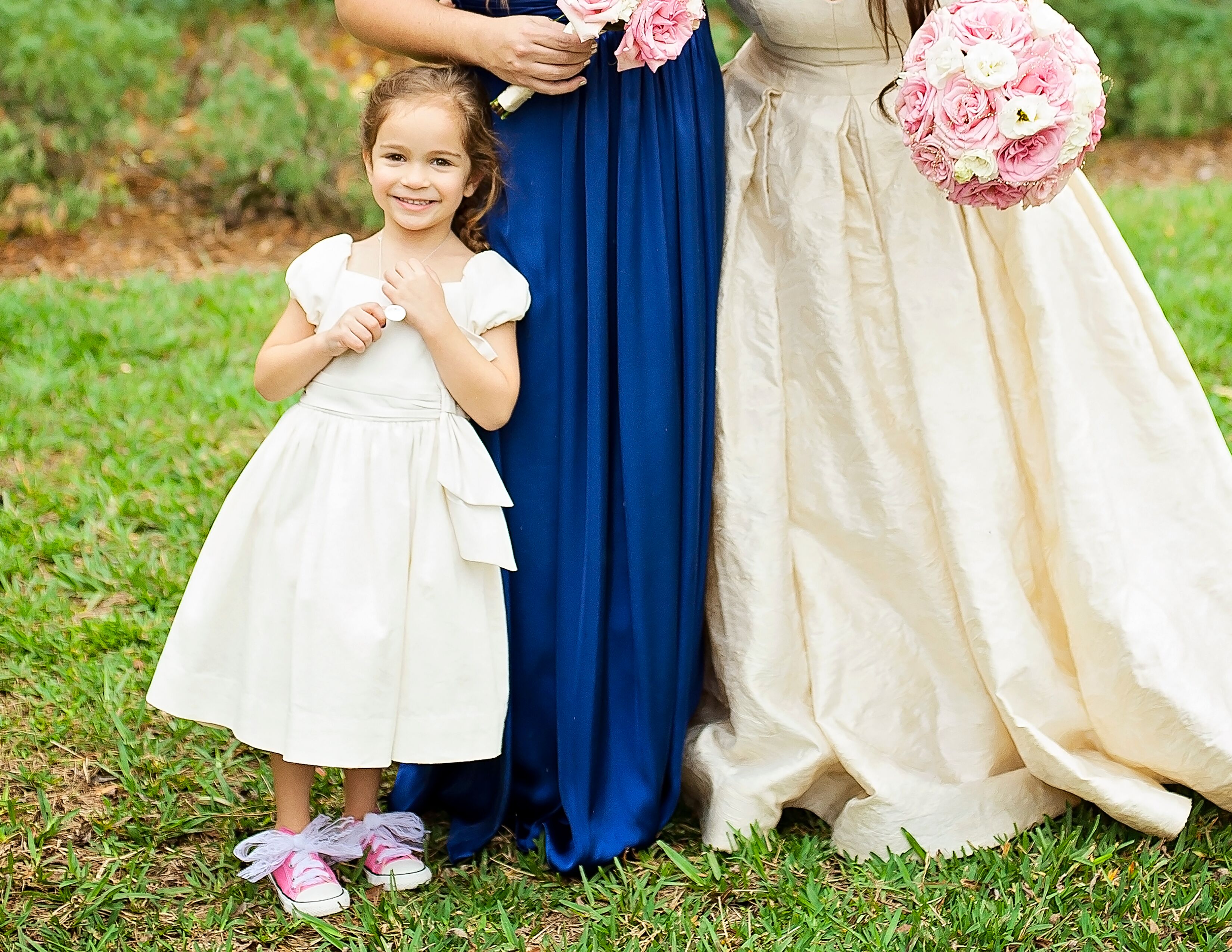 flower girl with converse