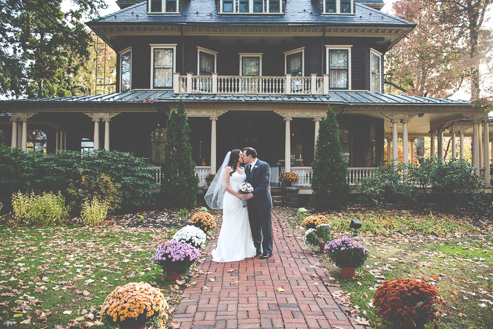A Rustic Autumnal Wedding  at Oakeside Mansion in 