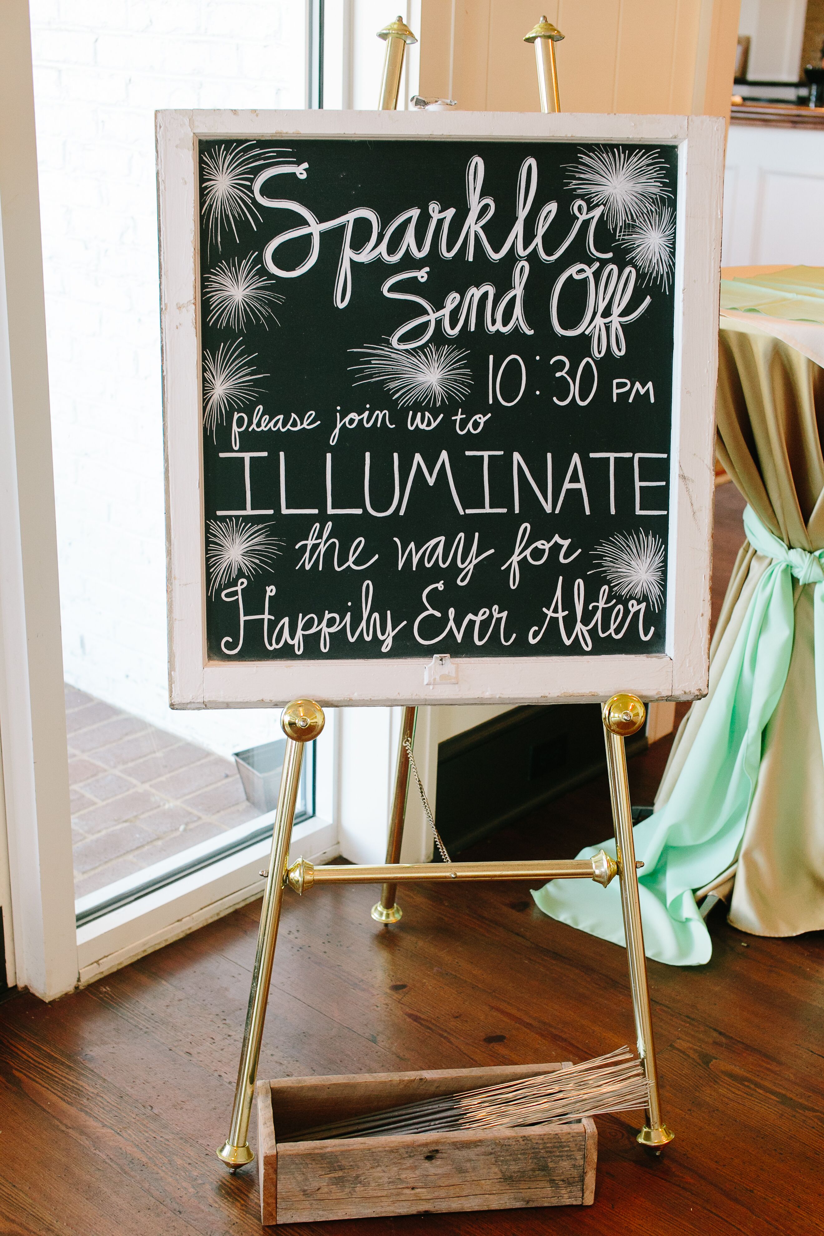 diy-chalkboard-sparkler-send-off-sign