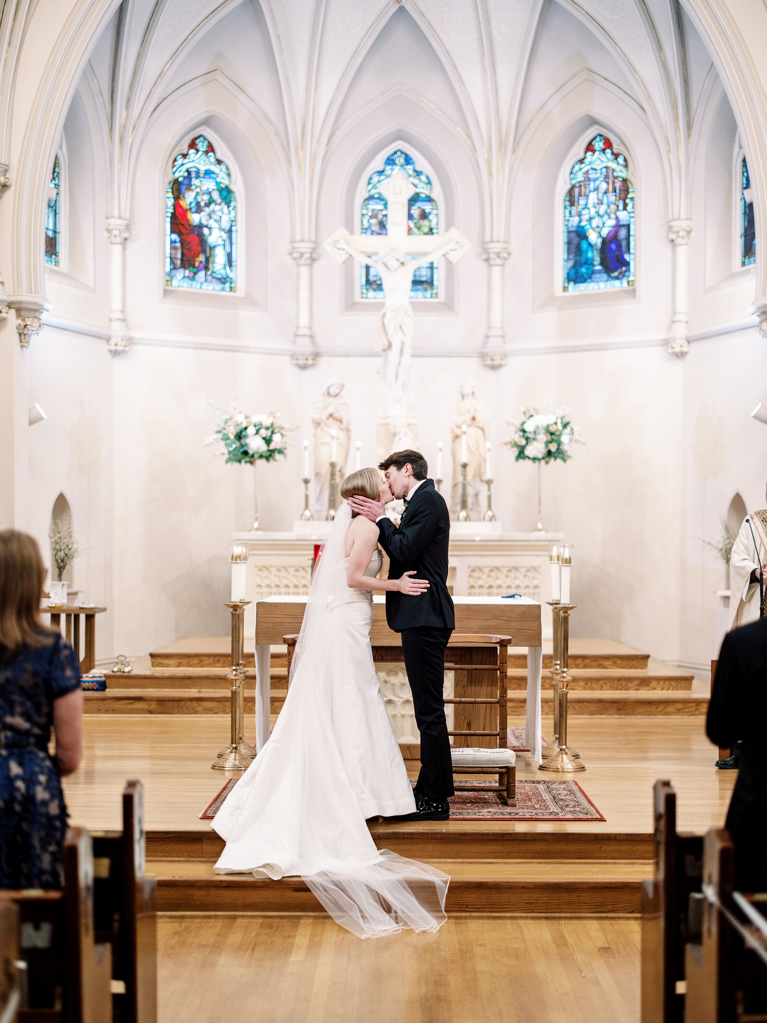 traditional-catholic-mass-wedding-ceremony-in-st-louis