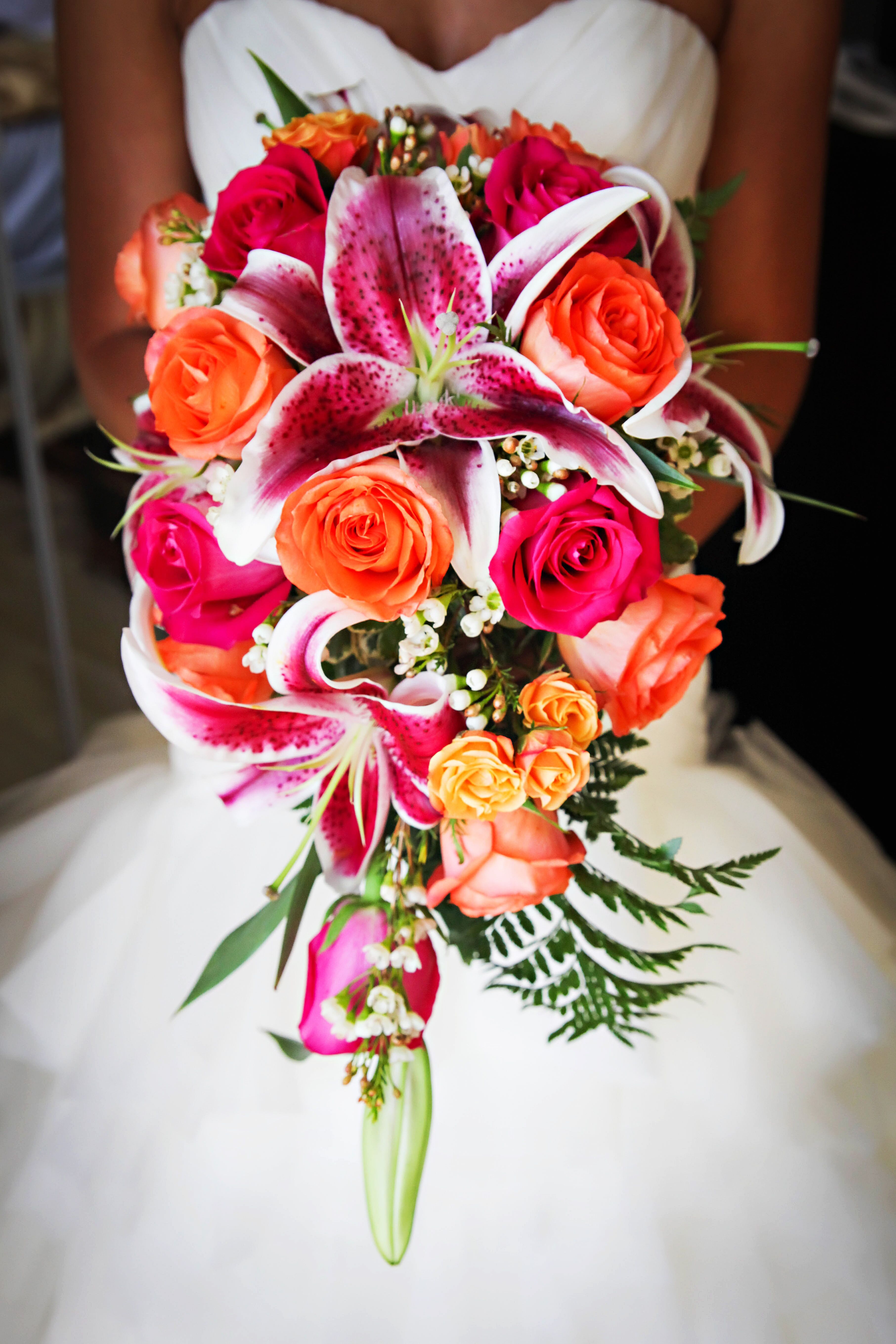 Stargazer Lily And Hot Pink Rose Bouquet 4162