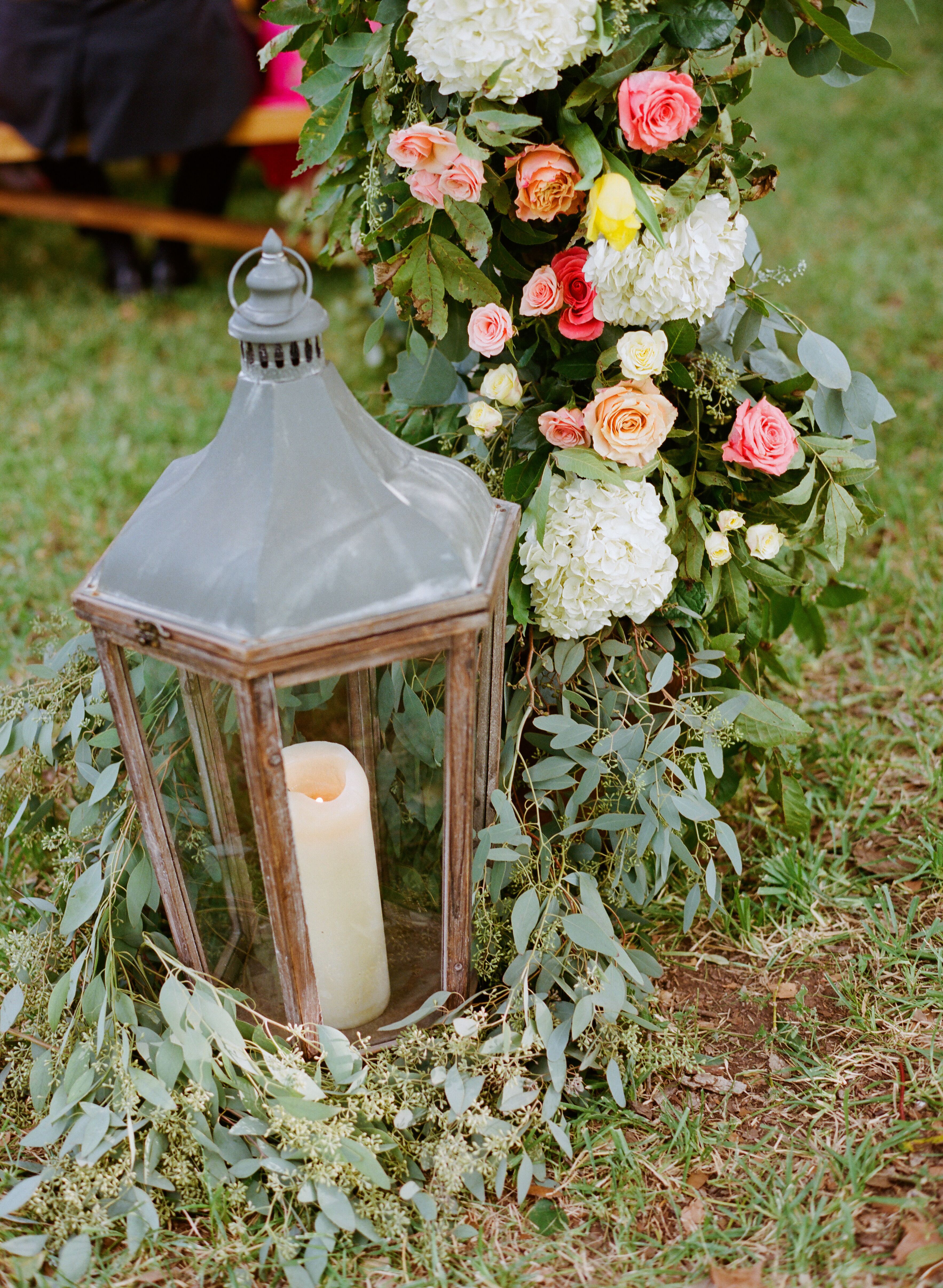 Vintage Carriage Lantern Aisle Decorations