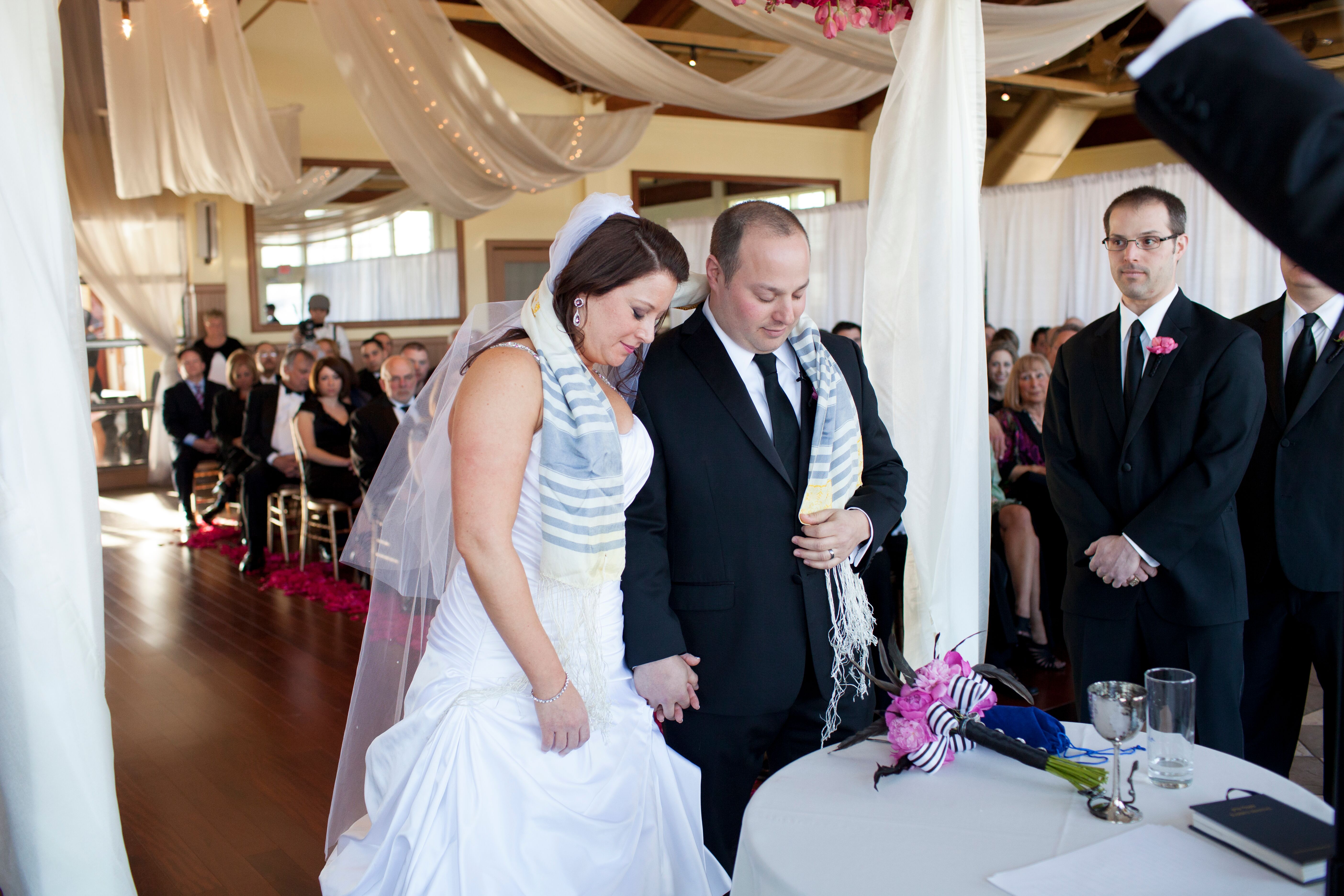 traditional-jewish-wedding-ceremony-at-liberty-house-restaurant