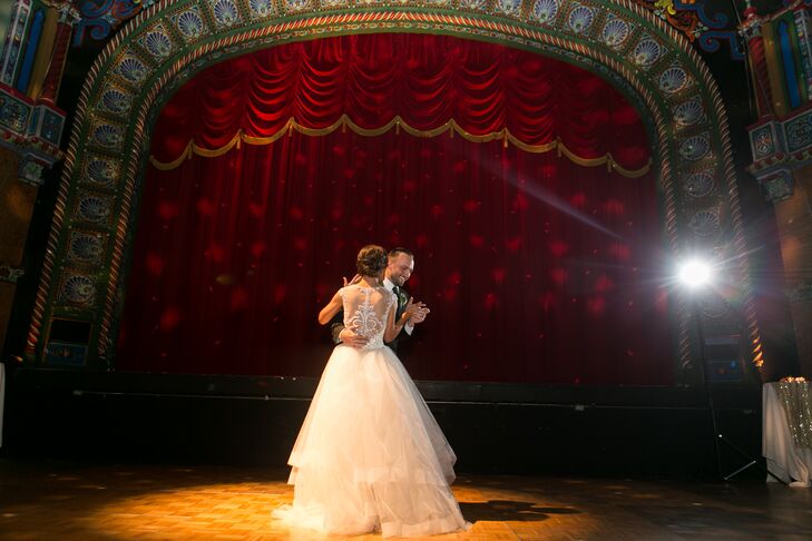 A Glamorous Wedding  at Uptown Theater in Kansas  City  Missouri 