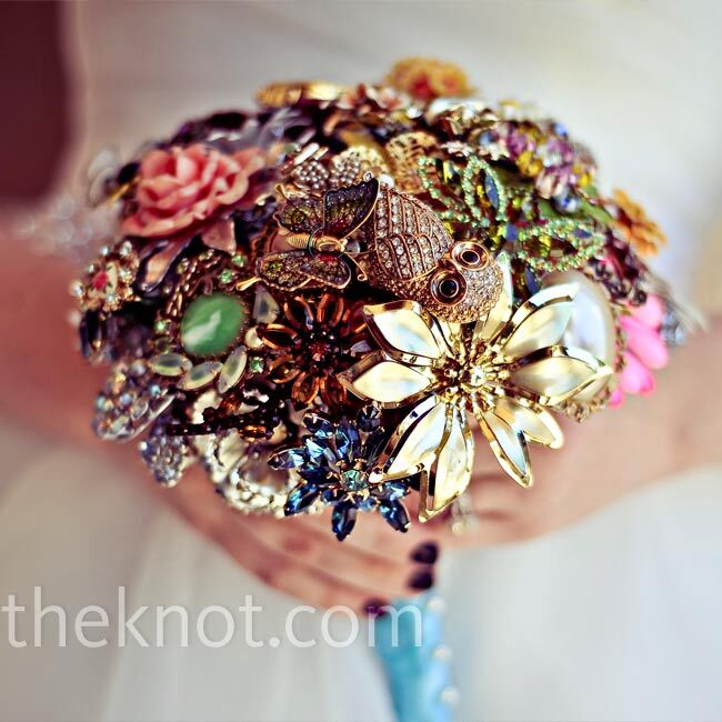 Vintage Brooch Bouquet