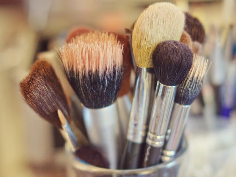 Getting ready: makeup brushes for the bride