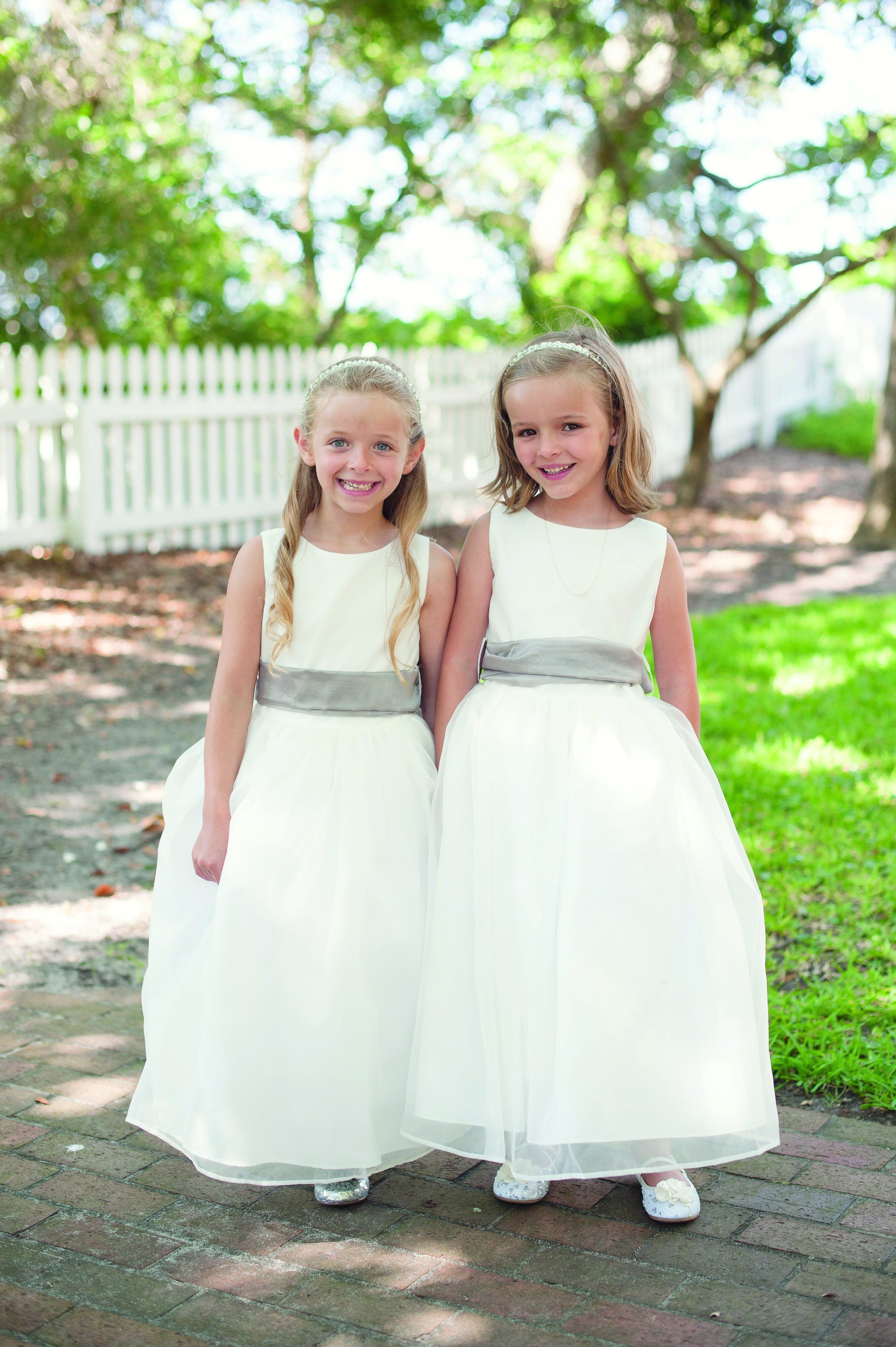 White childrens hot sale bridesmaid dresses