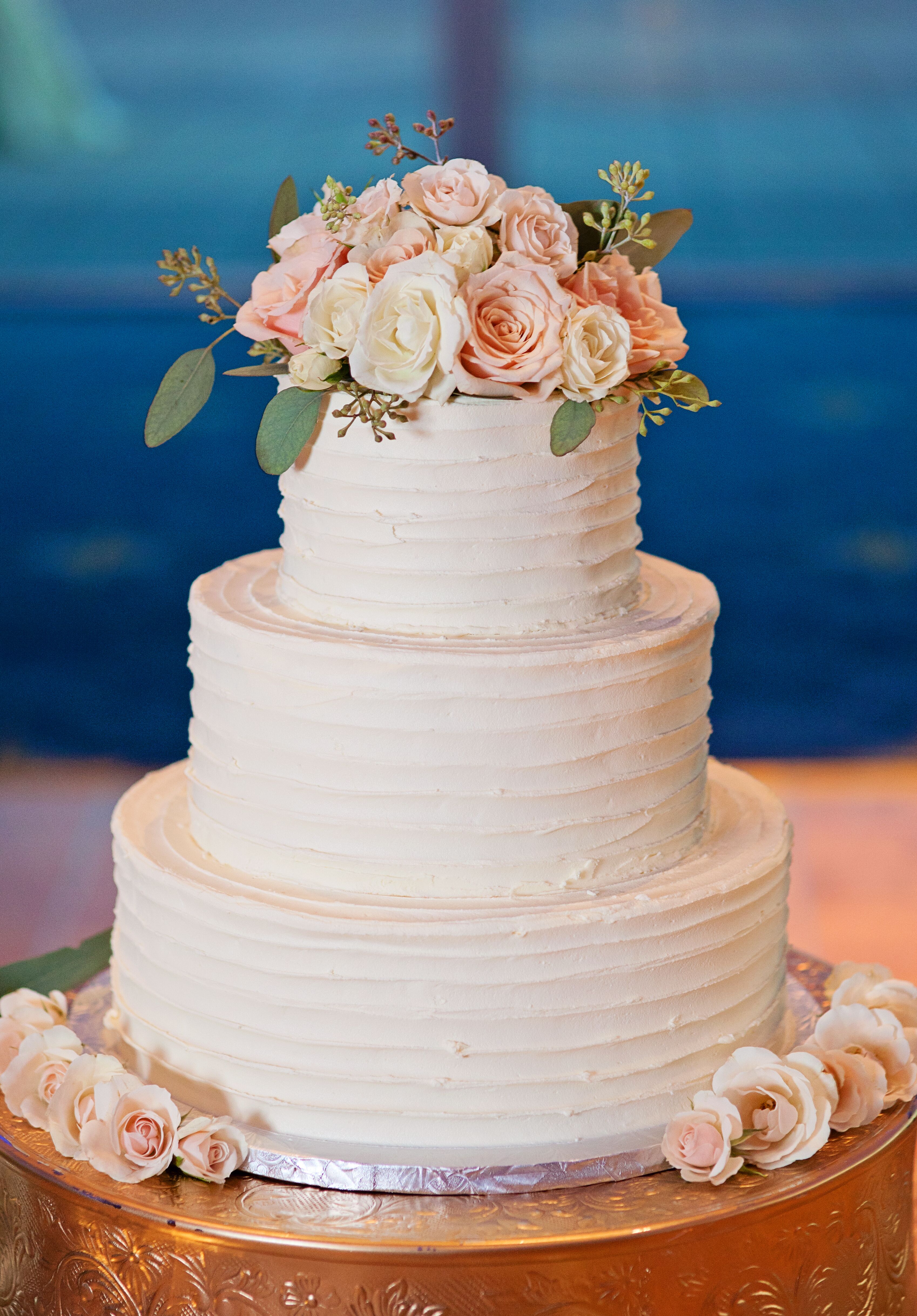 The Cakery Bakery Round Buttercream Cake