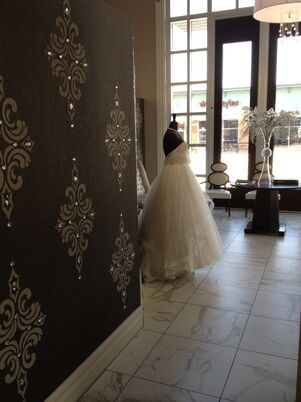 Bridal Salons near Des Moines, IA