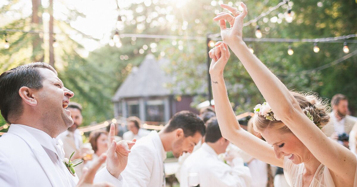 26 Questions You Should Ask Your Wedding Band or DJ Before