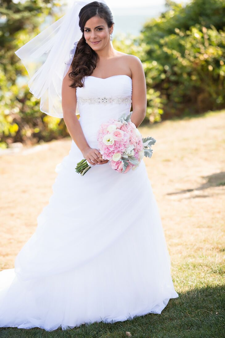 Strapless Wedding Dress With Veil 9