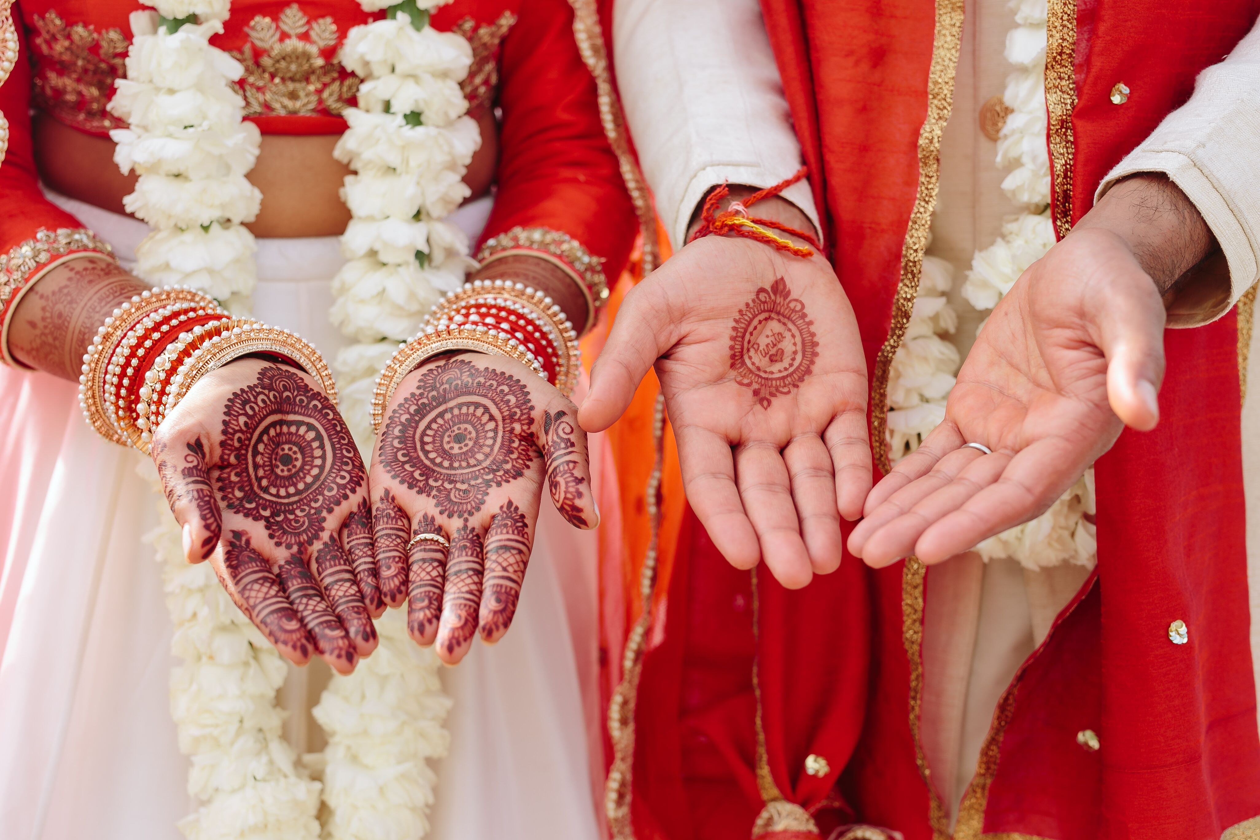 wedding-henna-on-traditional-indian-couple