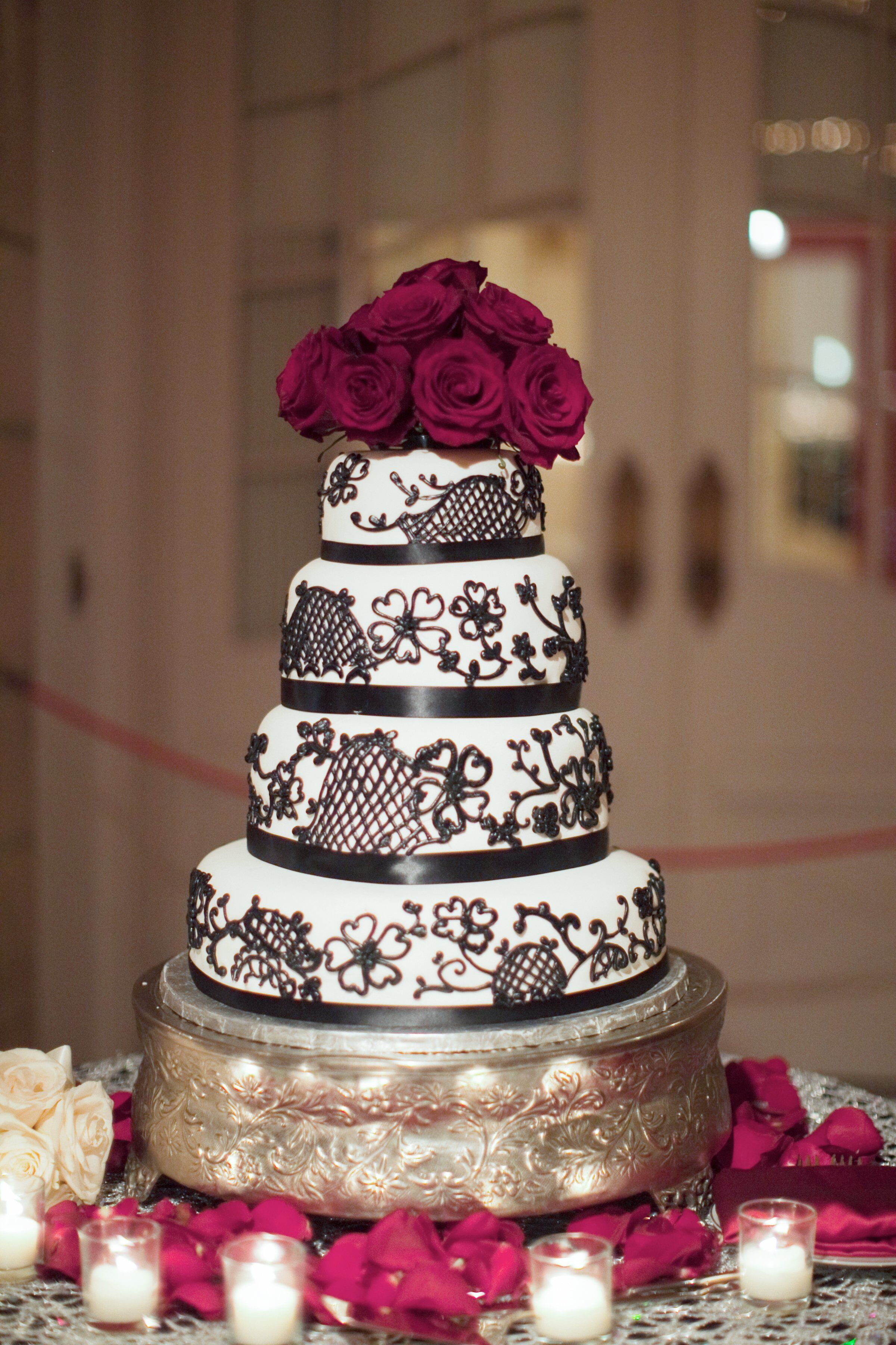 Black-and-White Wedding Cake