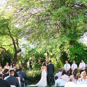 Baby's Breath Aisle Runner With Wooden Slabs